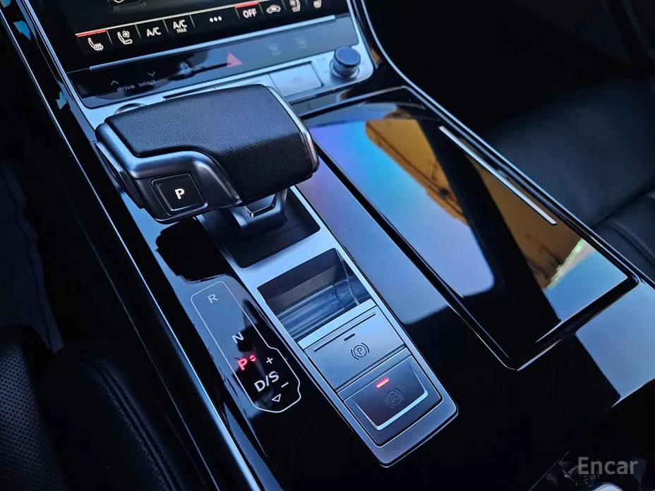 Audi A8 2018 55 TFSI Quattro LWB