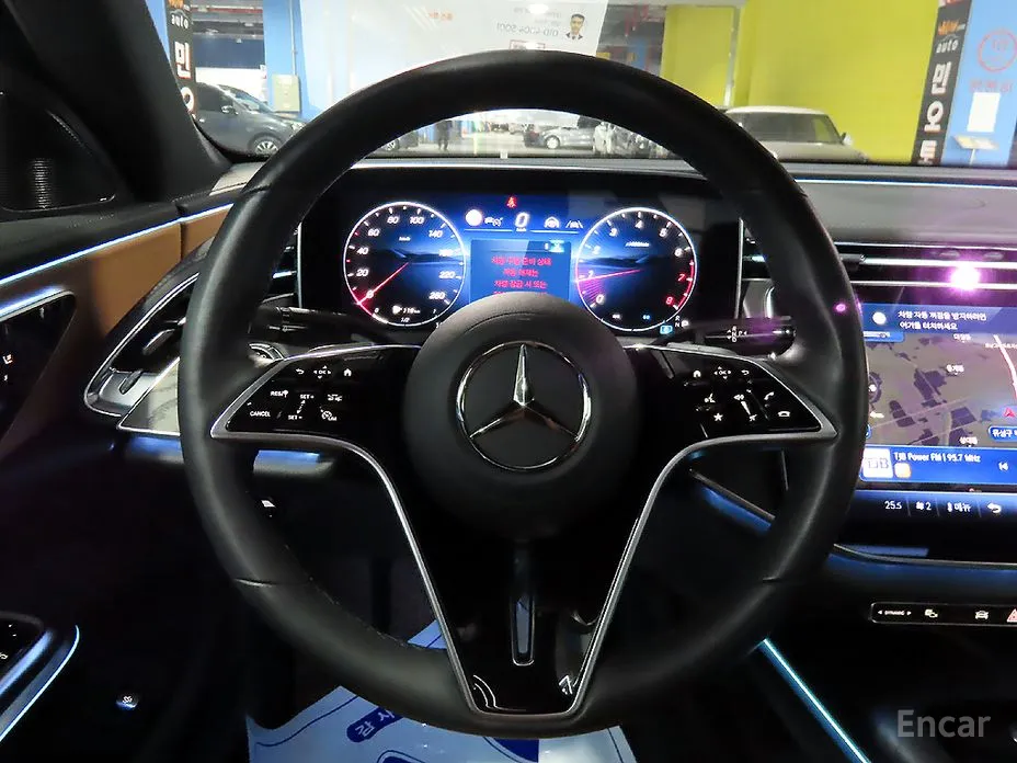 Mercedes-Benz E-Class 2024 E200 Avantgarde