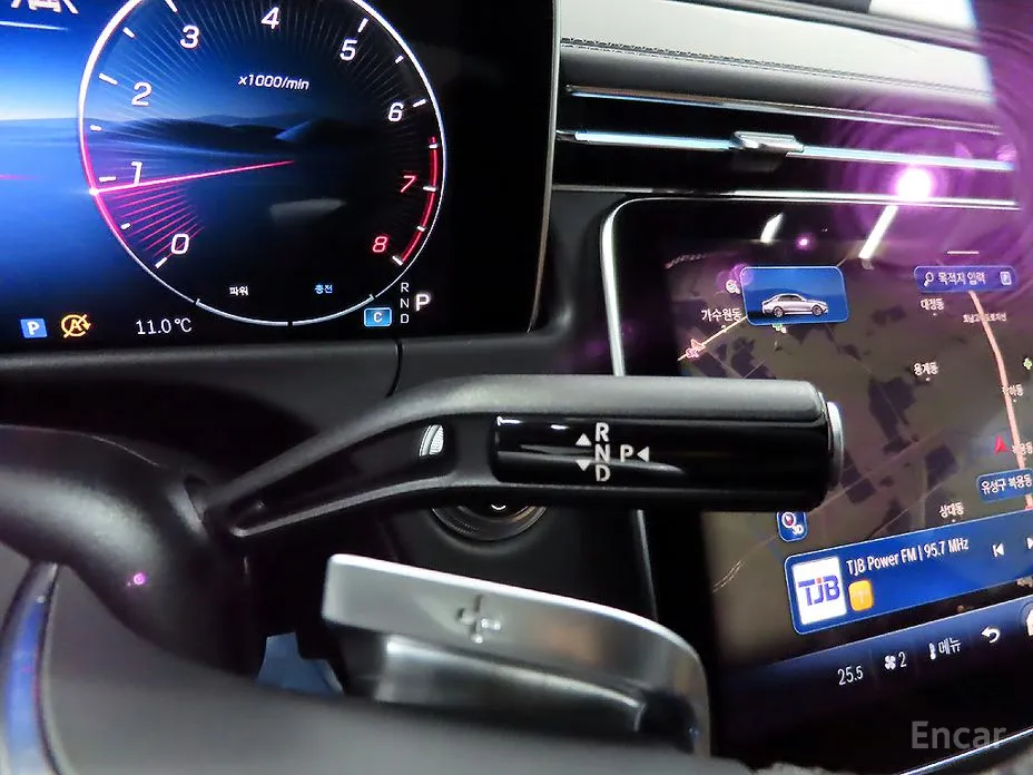 Mercedes-Benz E-Class 2024 E200 Avantgarde