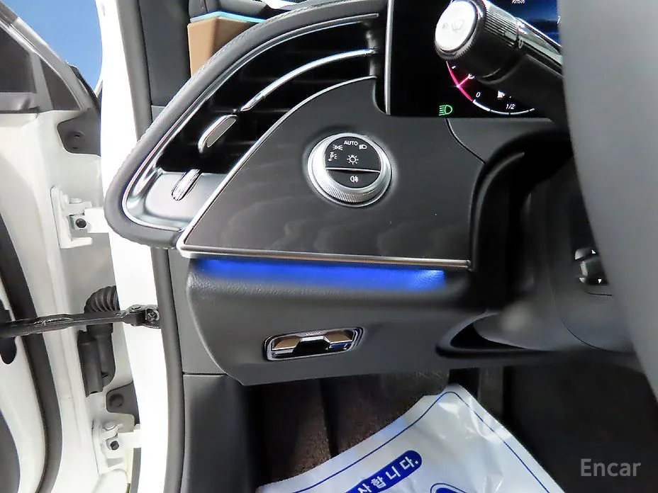 Mercedes-Benz E-Class 2024 E200 Avantgarde