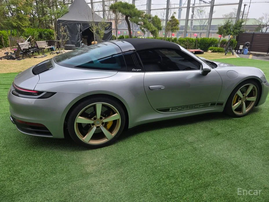 Porsche 911 2019 Targa 4S