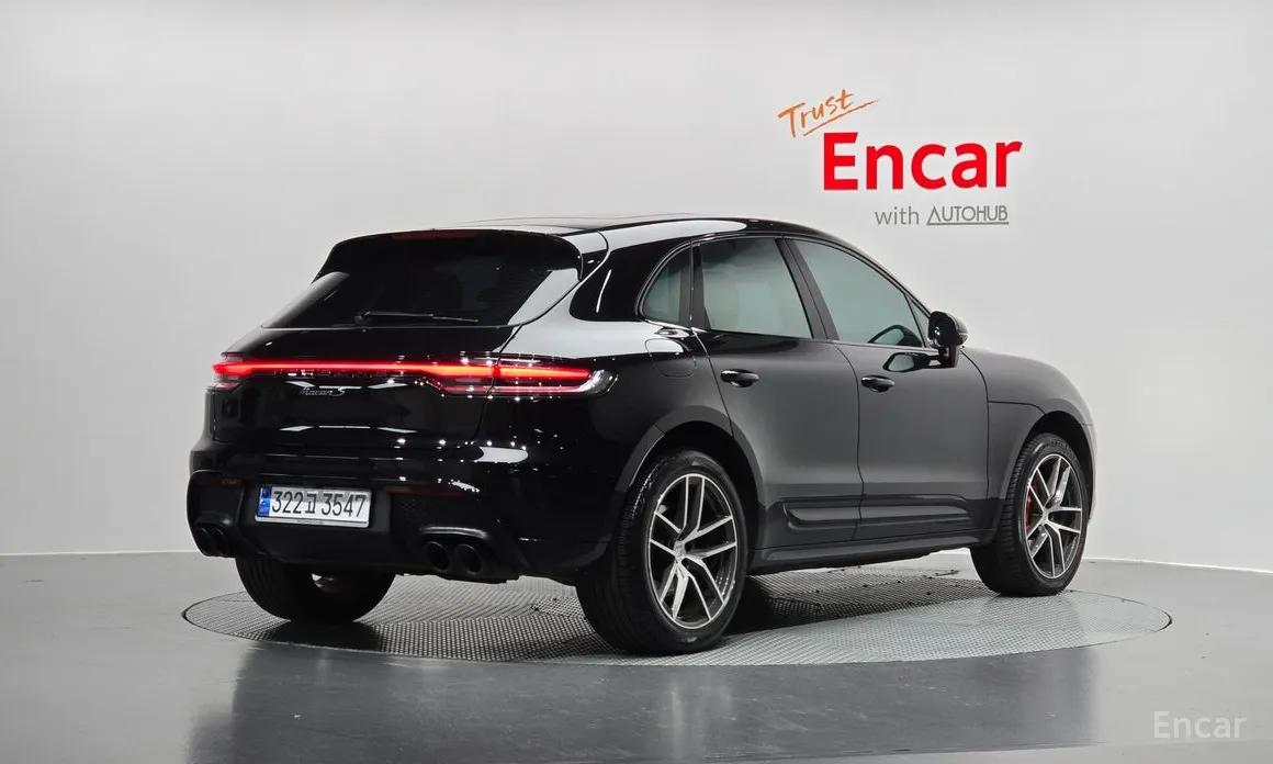 2014 Porsche Macan
