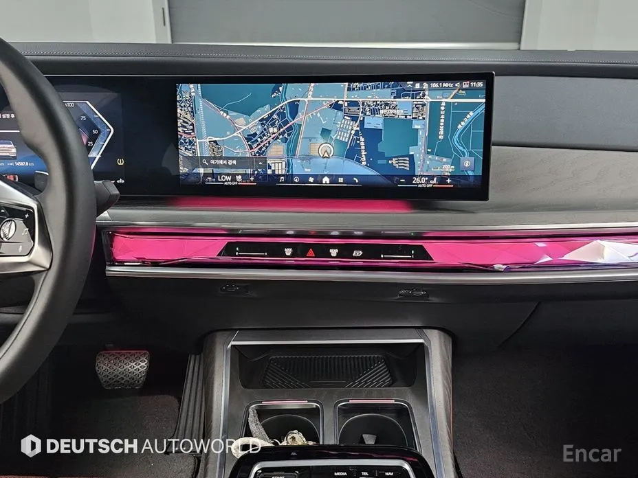 BMW 7 Series 2022 740i sDrive Design Pure Excellence