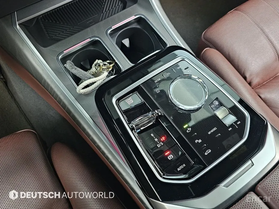 BMW 7 Series 2022 740i sDrive Design Pure Excellence