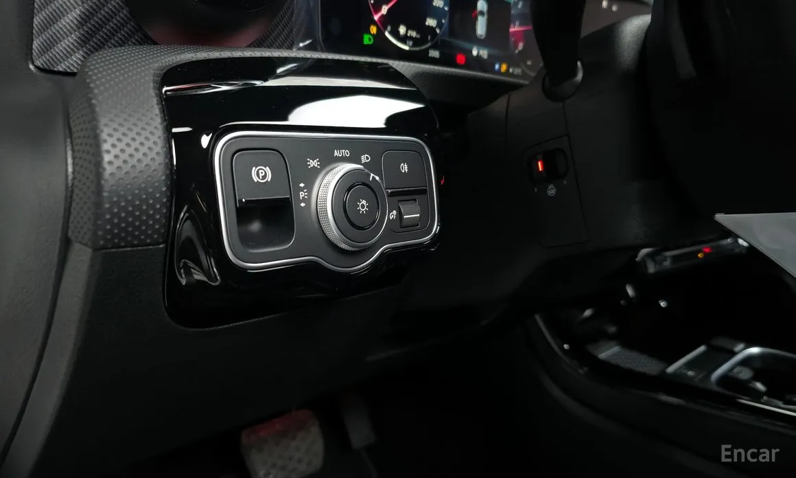 Mercedes-Benz A-Class 2019 A220 Hatchback