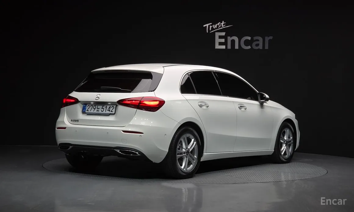 Mercedes-Benz A-Class 2019 A220 Hatchback