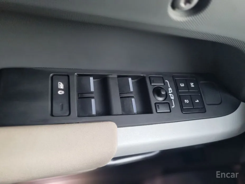 Land Rover Defender 2020 110 P300 X-Dynamic SE