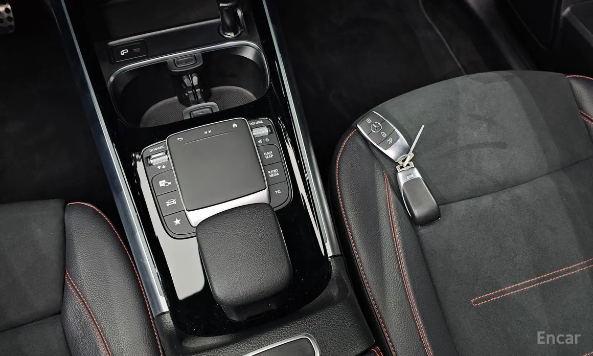 Mercedes-Benz GLA-Class 2020 GLA250 4MATIC