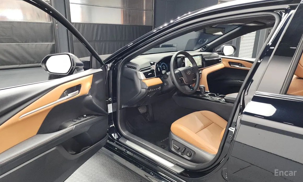 Toyota Camry 2024 2.5 XLE Premium Hybrid