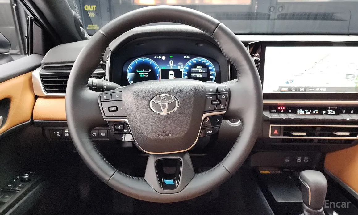 Toyota Camry 2024 2.5 XLE Premium Hybrid