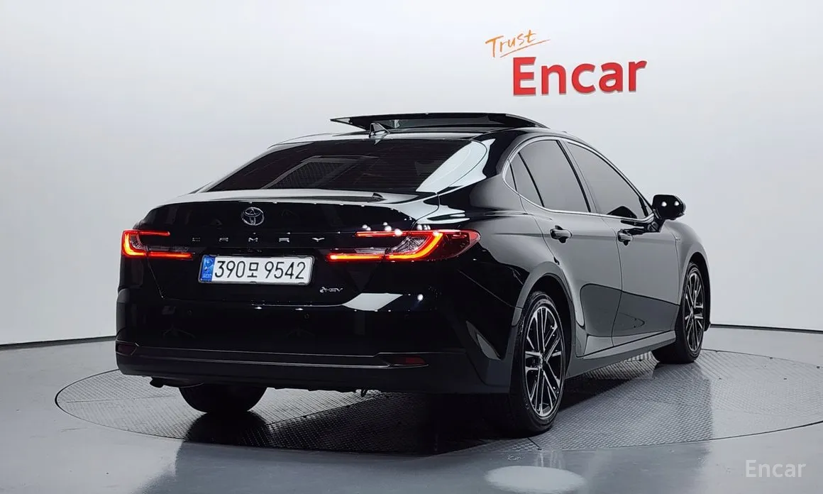 Toyota Camry 2024 2.5 XLE Premium Hybrid