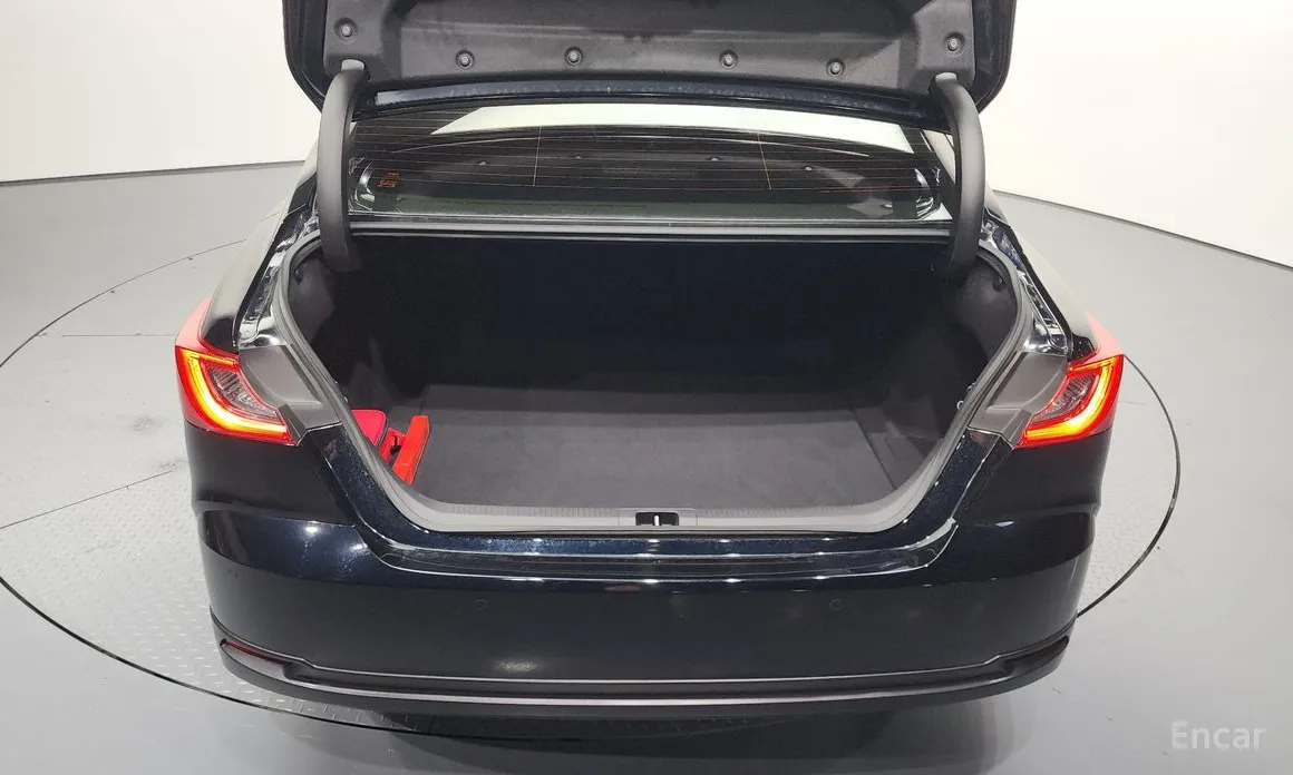 Toyota Camry 2024 2.5 XLE Premium Hybrid