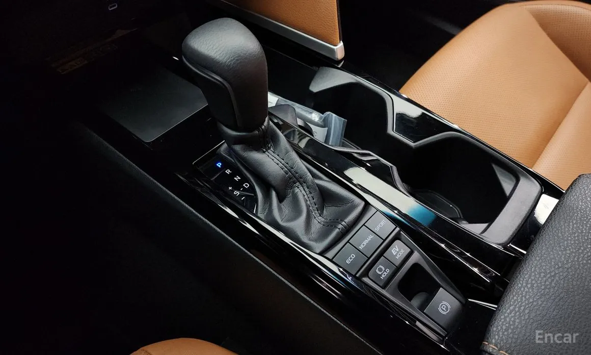 Toyota Camry 2024 2.5 XLE Premium Hybrid