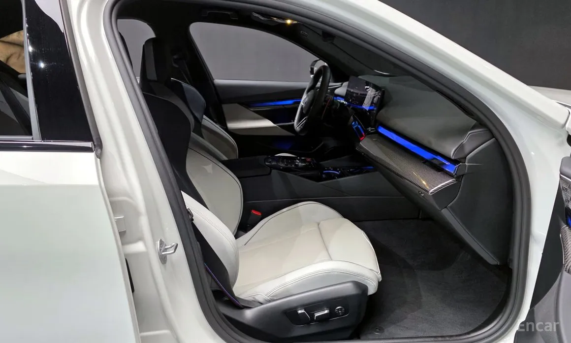 BMW M5 2024 M5 Sedan