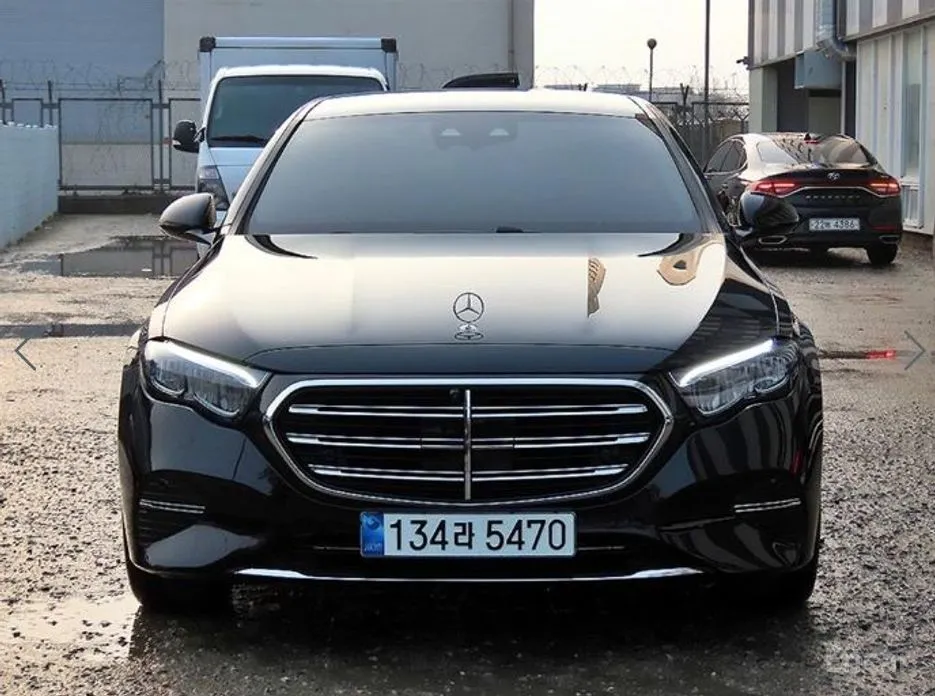 Mercedes-Benz E-Class 2024 E220d 4MATIC Exclusive