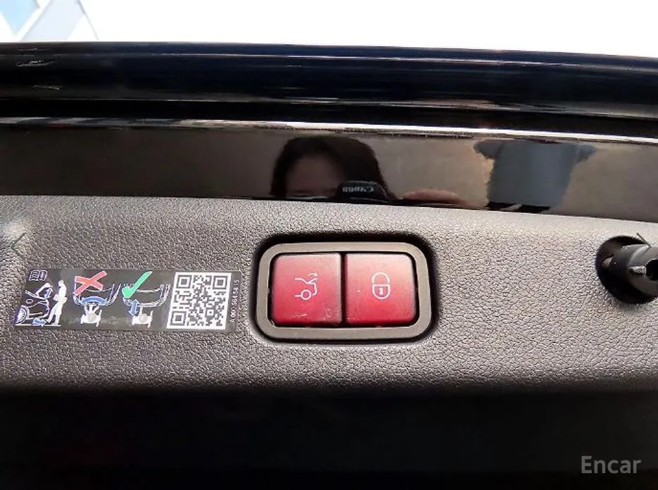 Mercedes-Benz E-Class 2024 E220d 4MATIC Exclusive