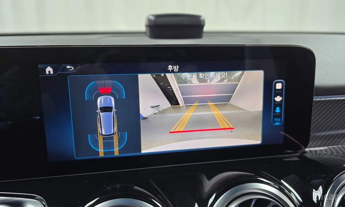 Mercedes-Benz GLB-Class 2020 AMG GLB35 4MATIC