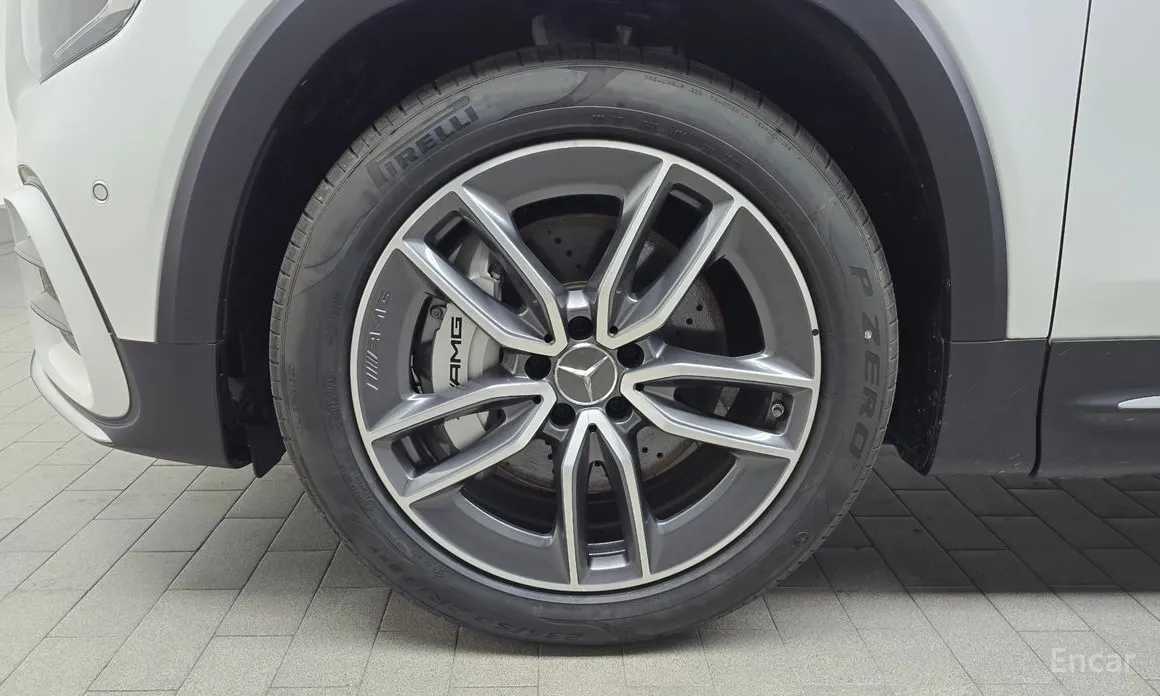 Mercedes-Benz GLB-Class 2020 AMG GLB35 4MATIC