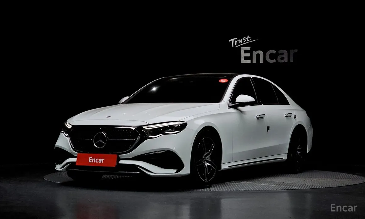 Mercedes-Benz E-Class 2024 E300 4MATIC AMG Line
