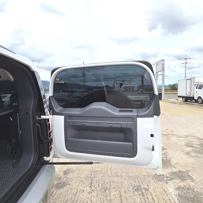 Land Rover Defender 2020 110 D300 HSE