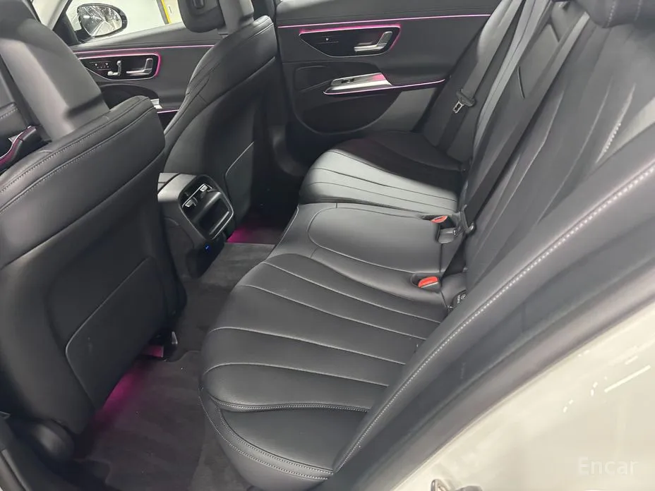 Mercedes-Benz E-Class 2024 E220d 4MATIC Exclusive