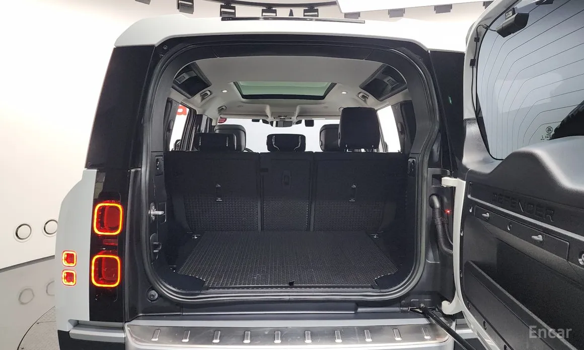 Land Rover Defender 2020 110 D300 HSE