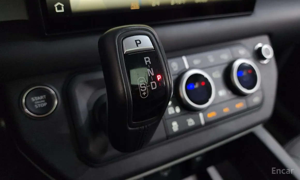 Land Rover Defender 2020 110 D300 HSE