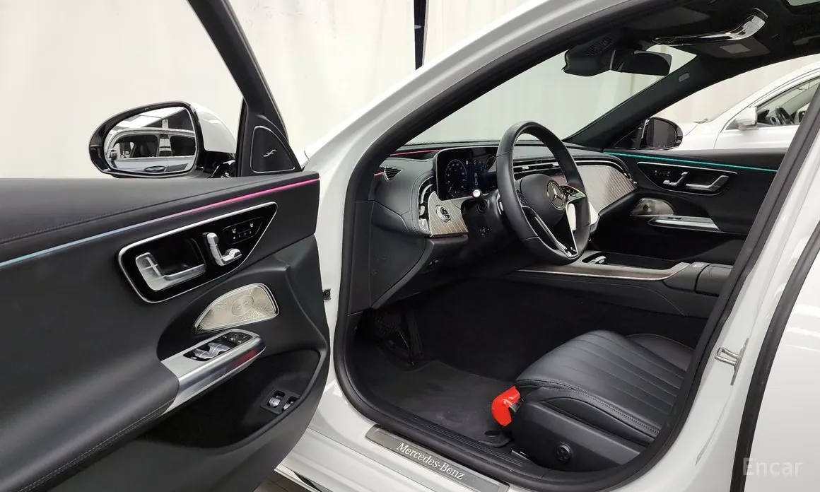 Mercedes-Benz E-Class 2024 E350e 4MATIC