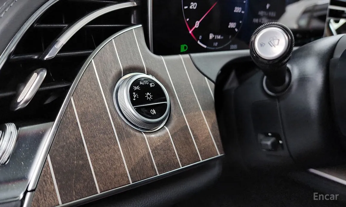 Mercedes-Benz E-Class 2024 E350e 4MATIC