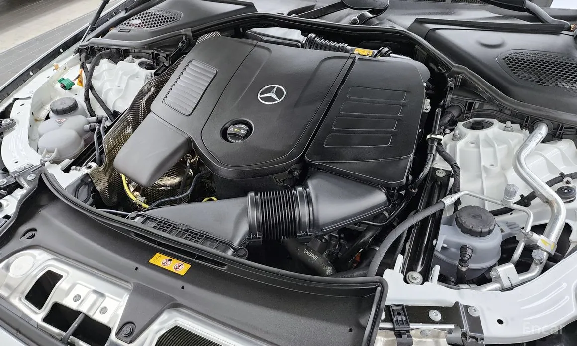 Mercedes-Benz E-Class 2024 E350e 4MATIC