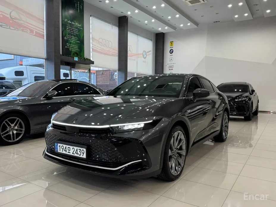 Toyota Crown 2023 2.5 4WD Hybrid