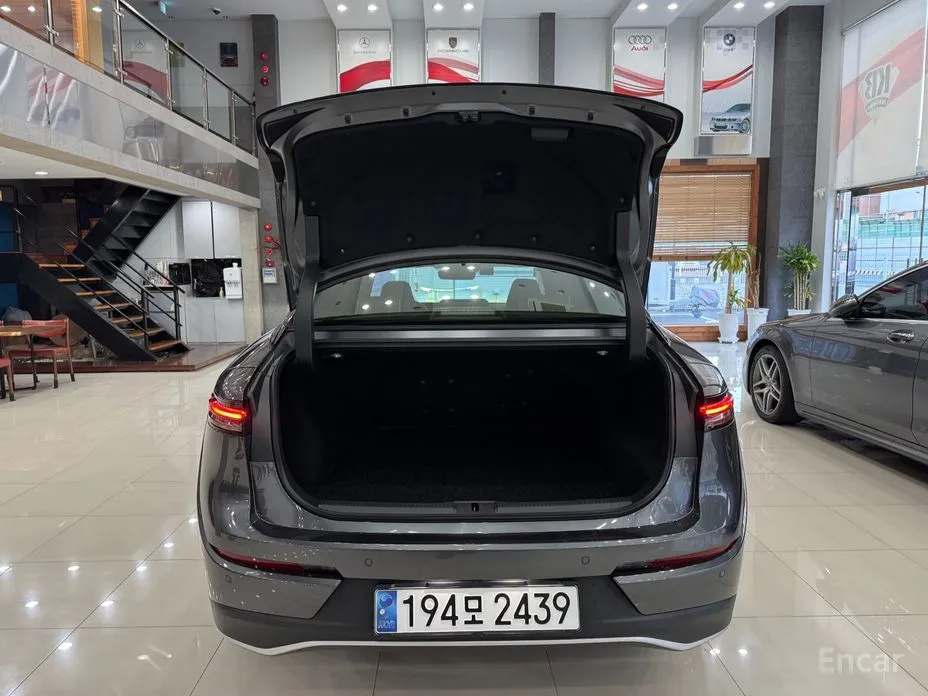 Toyota Crown 2023 2.5 4WD Hybrid