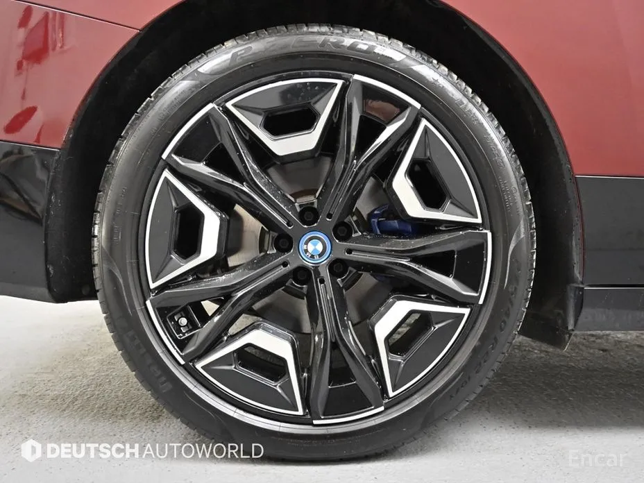 BMW iX 2021 xDrive50 Sports Plus