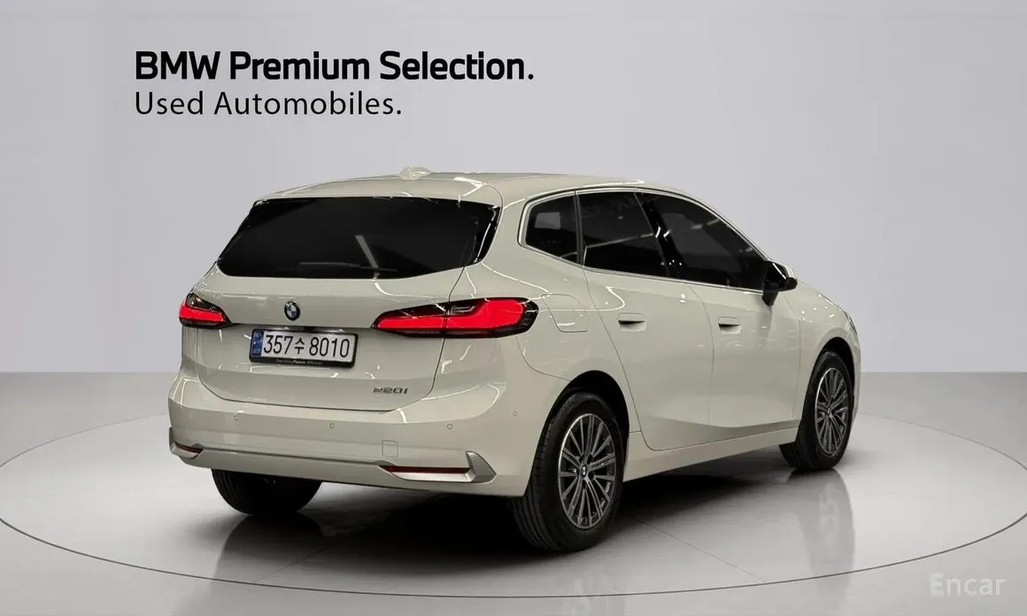 BMW 2 Series 2022 220i Luxury