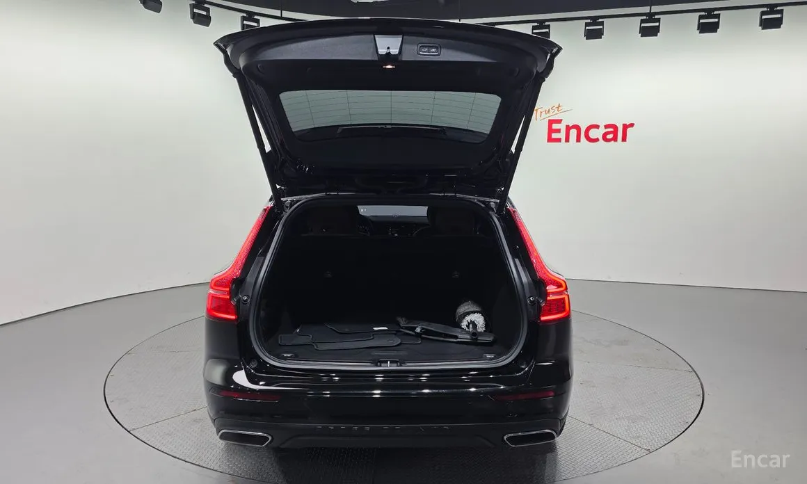 Volvo V60 2019 B5 Pro AWD