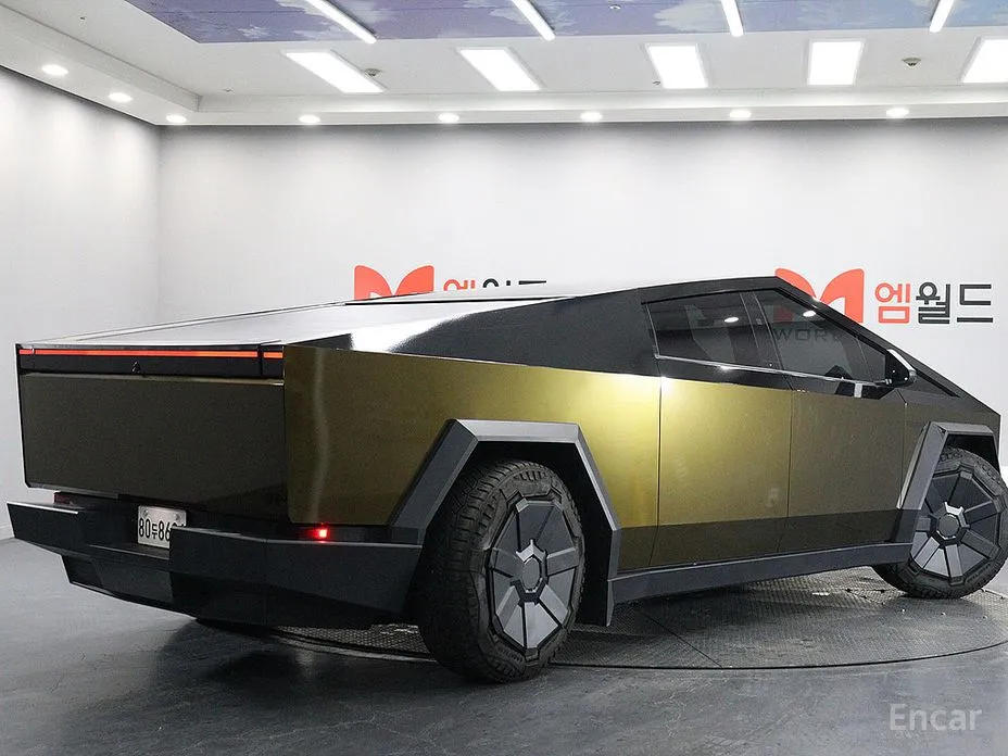 2023 Tesla Cybertruck