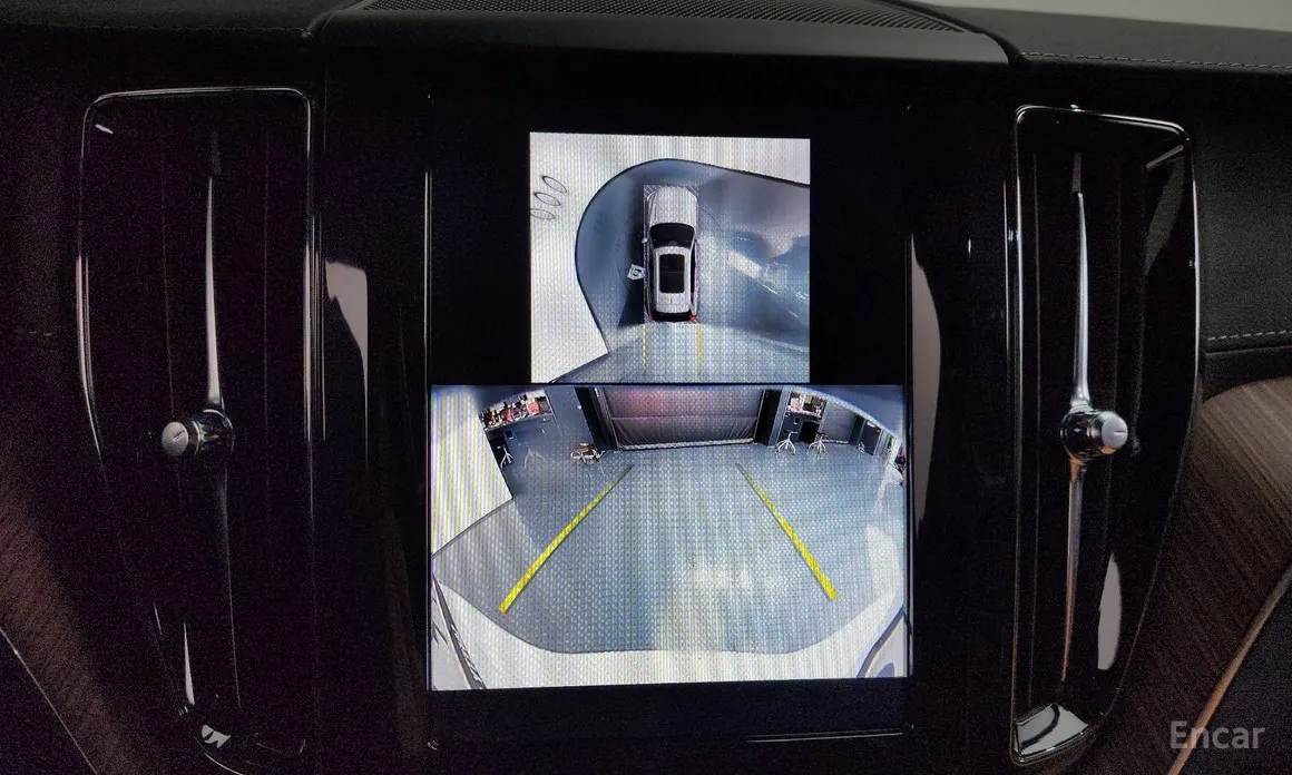 Volvo XC60 2017 T8 Ultra Bright