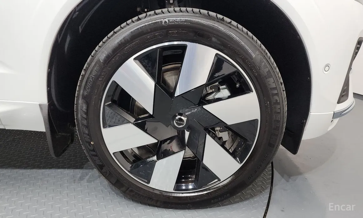 Volvo XC60 2017 T8 Ultra Bright