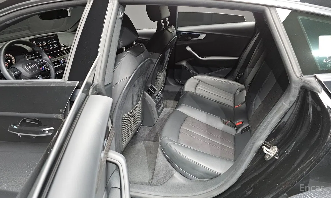 Audi A5 2017 40 TFSI Quattro Premium Sportback