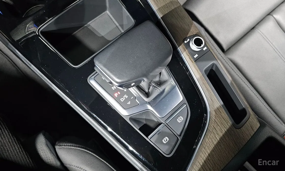 Audi A5 2017 40 TFSI Quattro Premium Sportback