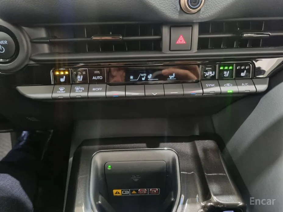 Toyota Crown 2023 2.4 4WD Dual Boost HYbrid