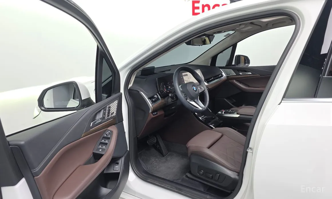 BMW 2 Series 2022 220i Luxury