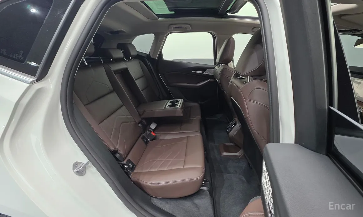 BMW 2 Series 2022 220i Luxury