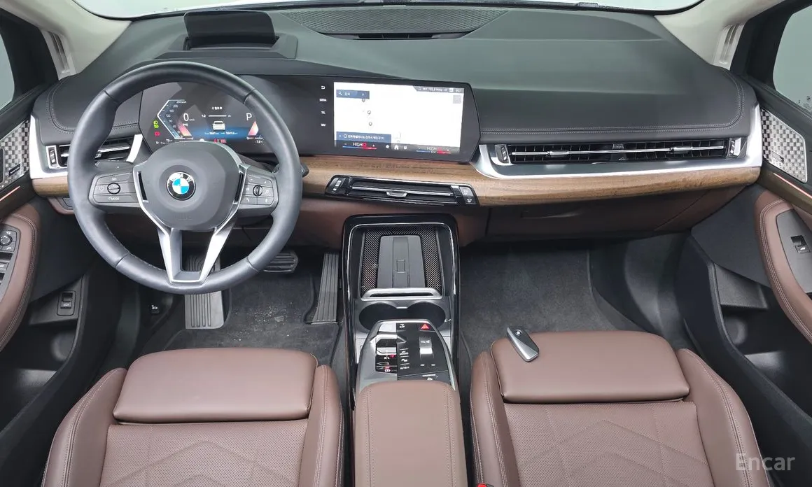 BMW 2 Series 2022 220i Luxury