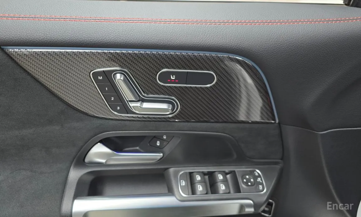 Mercedes-Benz GLB-Class 2020 AMG GLB35 4MATIC