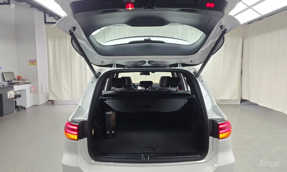 Mercedes-Benz GLB-Class 2020 AMG GLB35 4MATIC