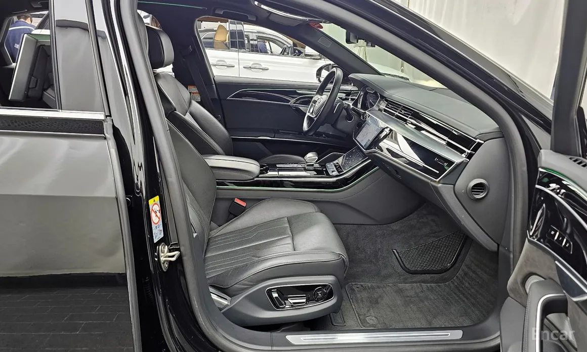 Audi A8 2018 55 TFSI Quattro LWB
