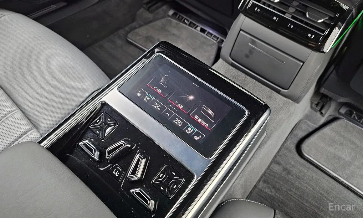 Audi A8 2018 55 TFSI Quattro LWB