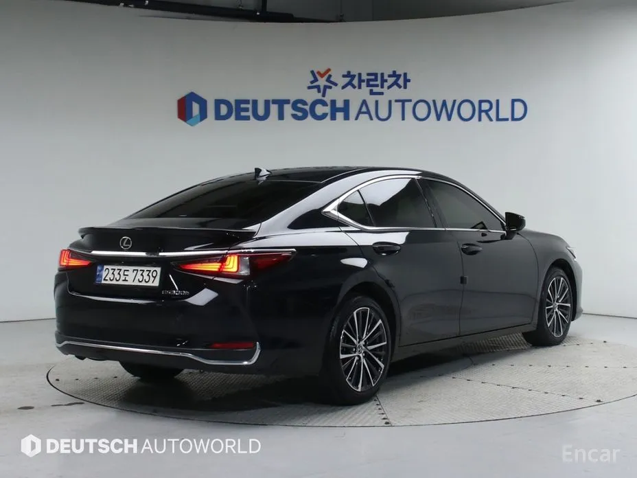 Lexus ES 2018 Luxury