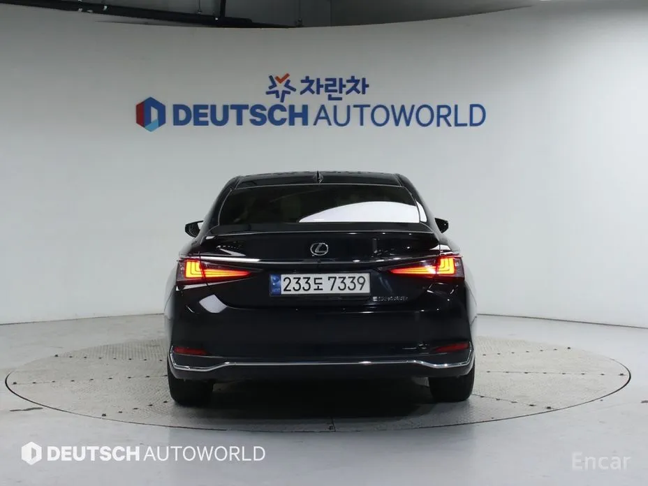 Lexus ES 2018 Luxury